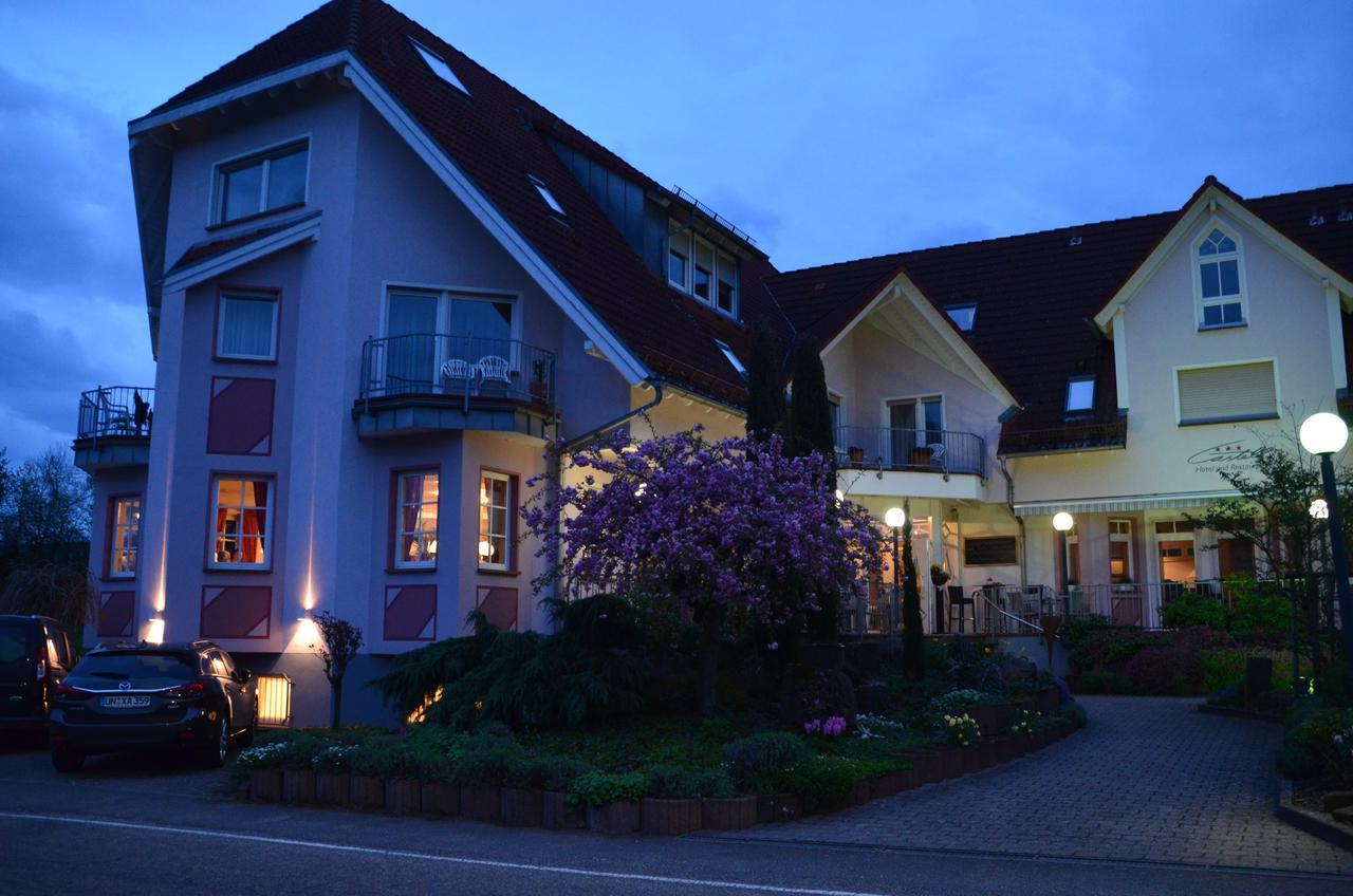 Castell Hotel & Restaurant Leinsweiler Ngoại thất bức ảnh
